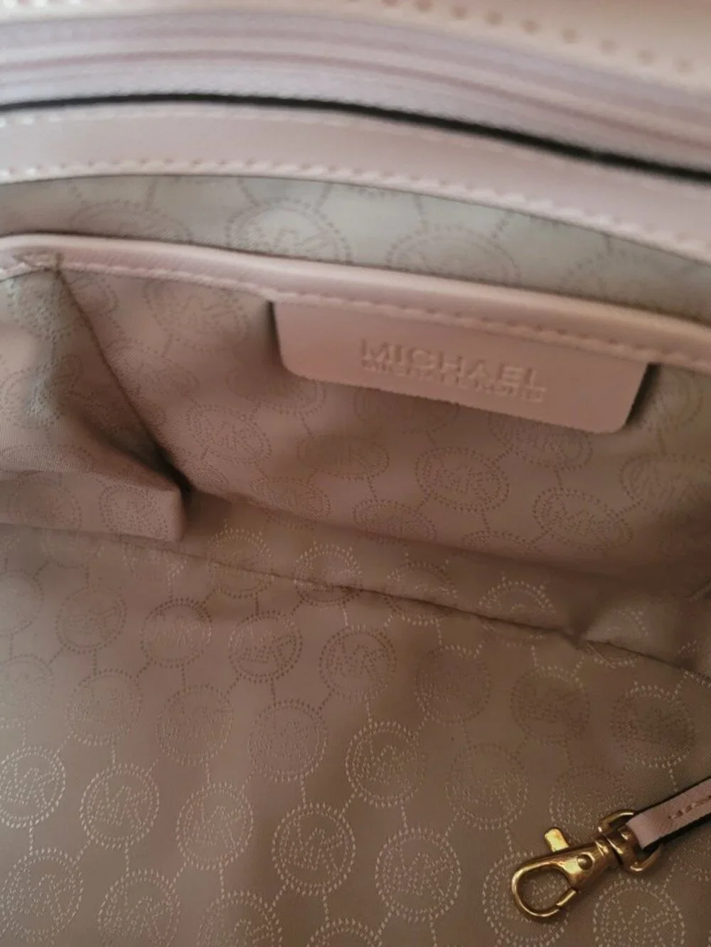 Michael Kors Cindy Large Dome Satchel (Blossom Pink)